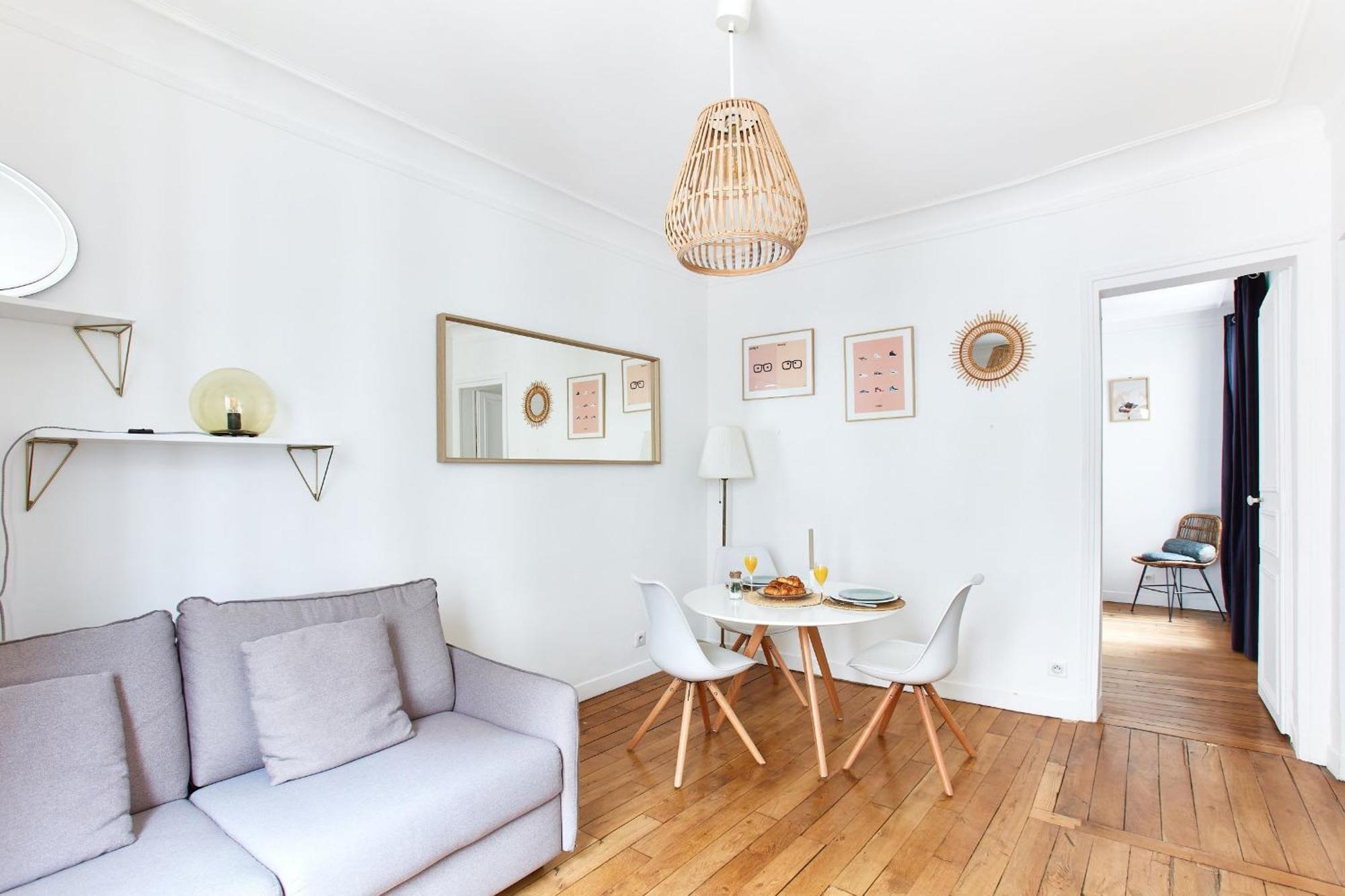 Appartamento Montmartre 2Br Apartment *